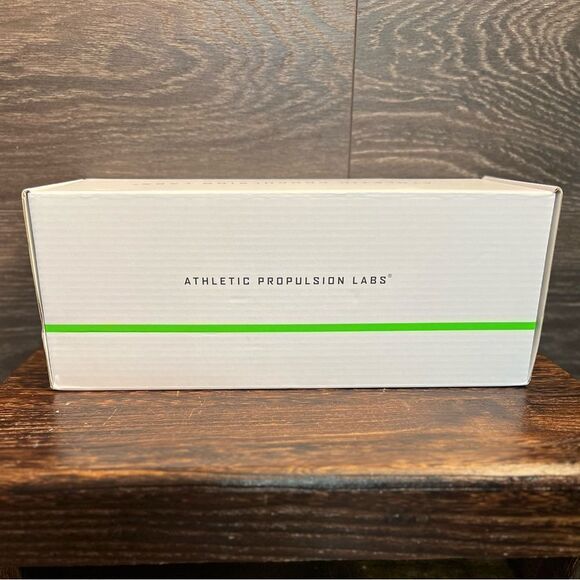 APL Big Logo  Parchment:Leopard Slide Sandals, Size 11. New in Box! - Picture 16 of 16